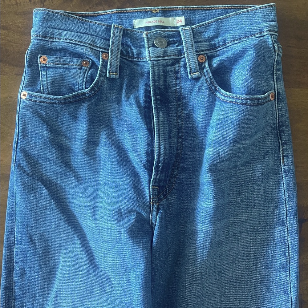 Levi rib cage bell , Classic Blue Women's Jeans 24 - Picture 6 of 9